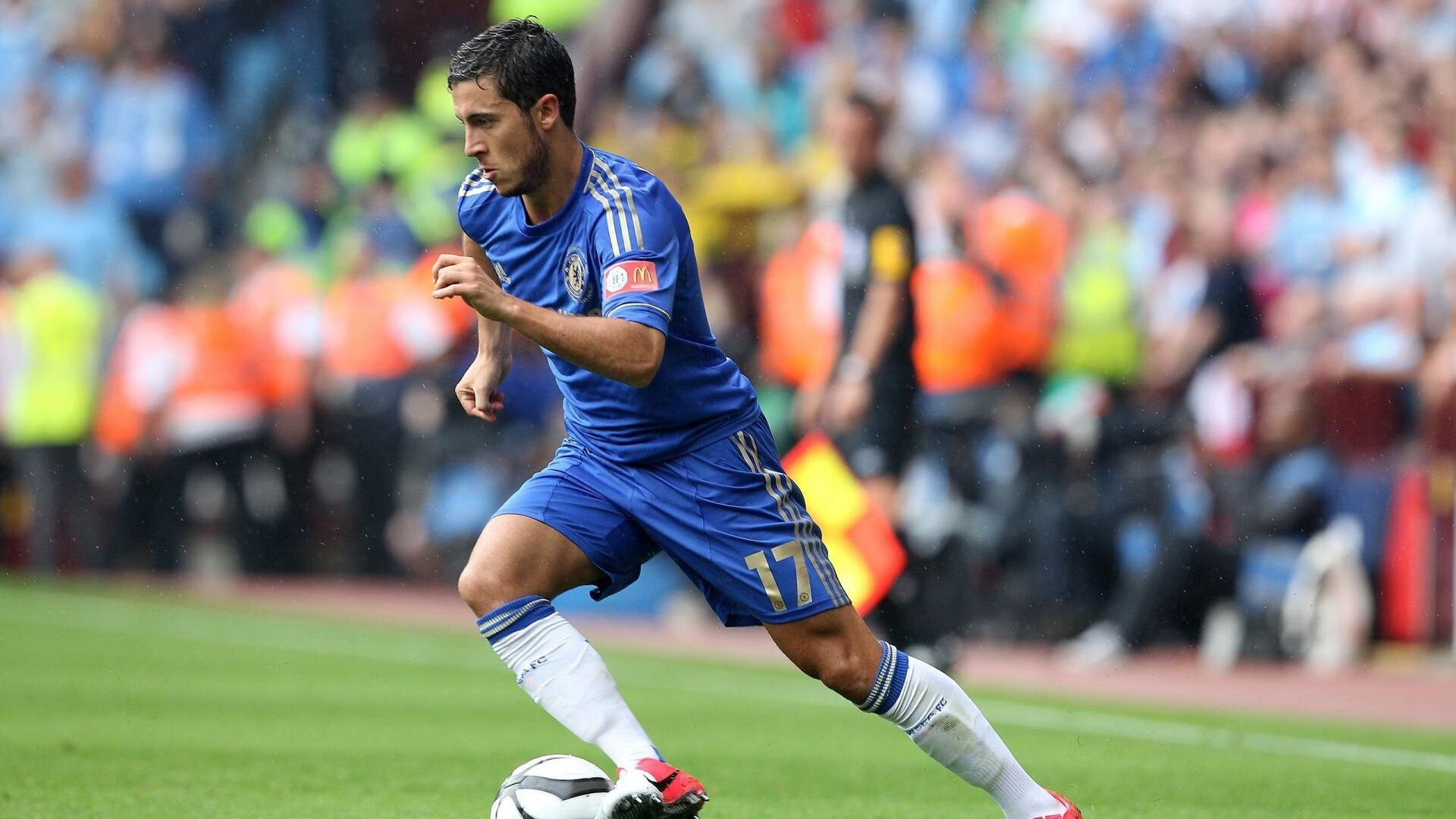 开云真人娱乐官网-凯尔·查默斯爆发力惊艳赛场观众，凯尔查尔莫斯游泳